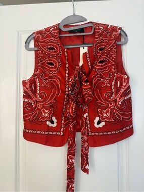 Commense Red Paisley Tie-Front Sleeveless Top vest